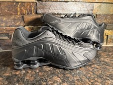 Womens Size 9 Nike Shox R4 Black Lifestyle Sneakers AR3565 004 NEW