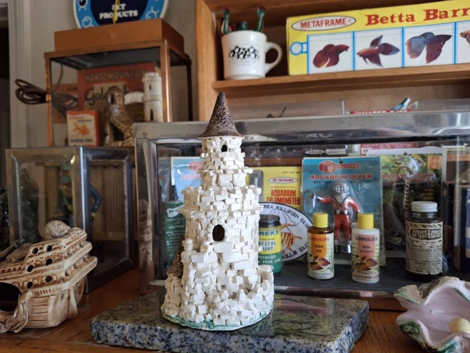 Pecera de acuario vintage 10 1/2" hecha a mano único castillo de arcilla de terracota años 80 Foto 2 de 4