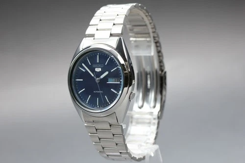 Vtg 1982 Near MINT Seiko 5 7009-3040 Automatic Blue Day Date Mens Watch JAPAN