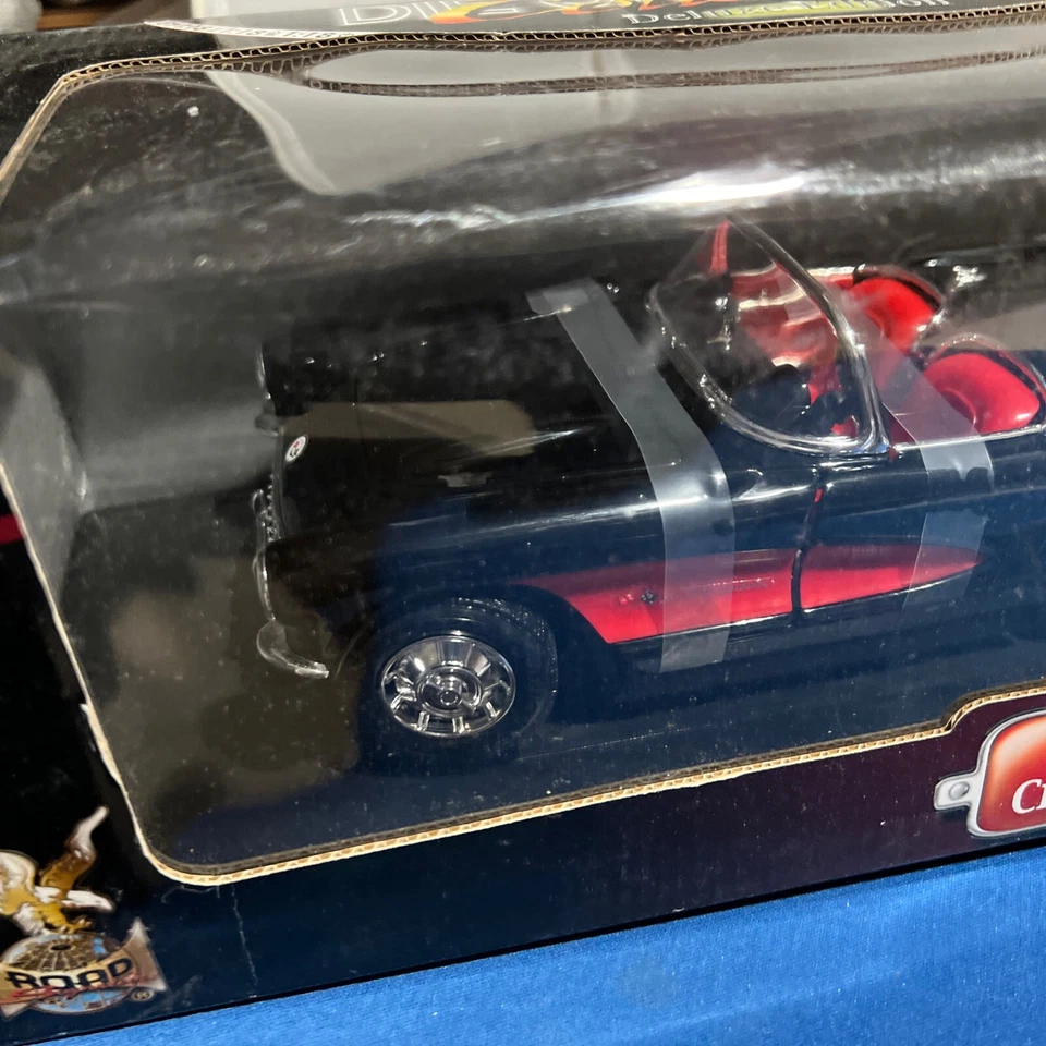 Vintage 1:18 Scale Road Legends Black  1957 Chevrolet Corvette Convertible - Image 2 of 4