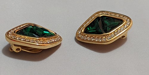 Vintage Swarovski SAL Emerald Green and Clear Rhinestones Clip On Earrings - Picture 5 of 8