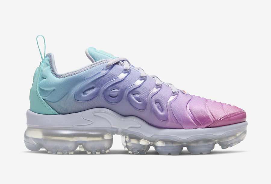 Nike Women's Air Vapormax Plus Pastel 