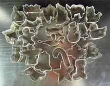 23 Fox Run Miniature Pie Cookie Cutters Animals, Christmas