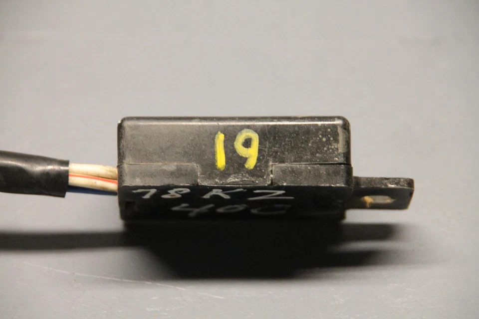 1978 KAWASAKI KZ400A FUSE BOX 26004-035 #19 - Image 2 of 4