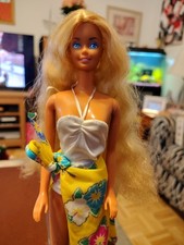 Island Fun Barbie doll With Swimsuit and Wrap Discolored Legs With Spots 1987