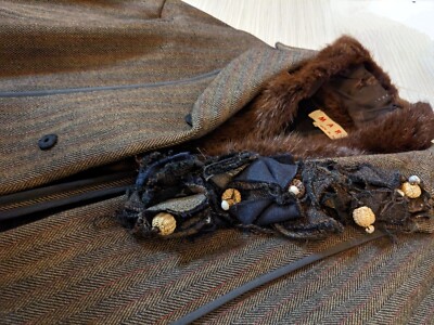 Auth Marni Wool Coat with detachable fur collar size 38 bergdorf Goodman $2,105
