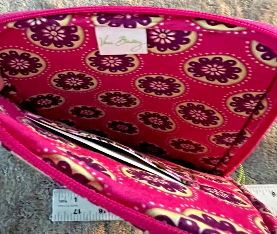 Vera Bradley Tablet Sleeve retired 9x7” for i pad mini, kindle, nook, etc NWT - Image 3 of 4