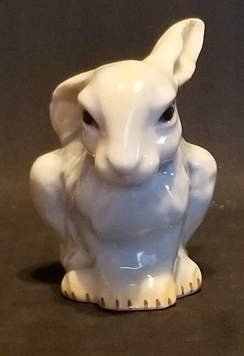 Goebel W Germany Antique Rabbit figurine Used Good condition as-is $45.00 - Picture 2 of 6