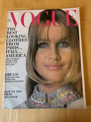  Vogue Sept. 15 1968 Penn Cover PARIS Berenson Lauren HUTTON GRES GIVENCHY YSL