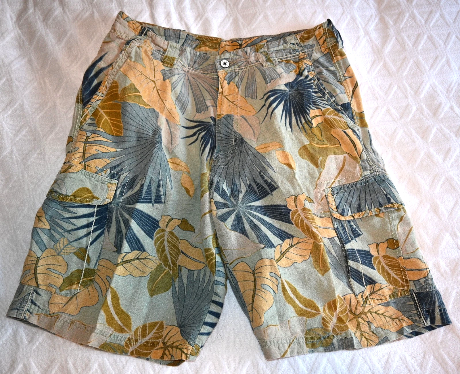 Vtg Tommy Bahama Relax Cargo Shorts Mens Sz 34 100% Linen Zipper Button Tropical