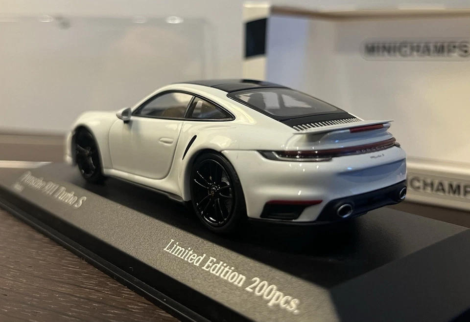 Porsche 911 Turbo S 992 Minichamps 1 43 White Weiss, Black Wheels! 1 Of 200!Rare - Immagine 2 di 4