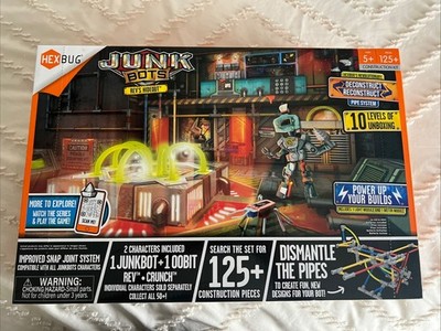 HEXBUG ''JUNK BOTS REV'S HIDEOUT'' 125+ CONSTRUCTION PIECES - NEW