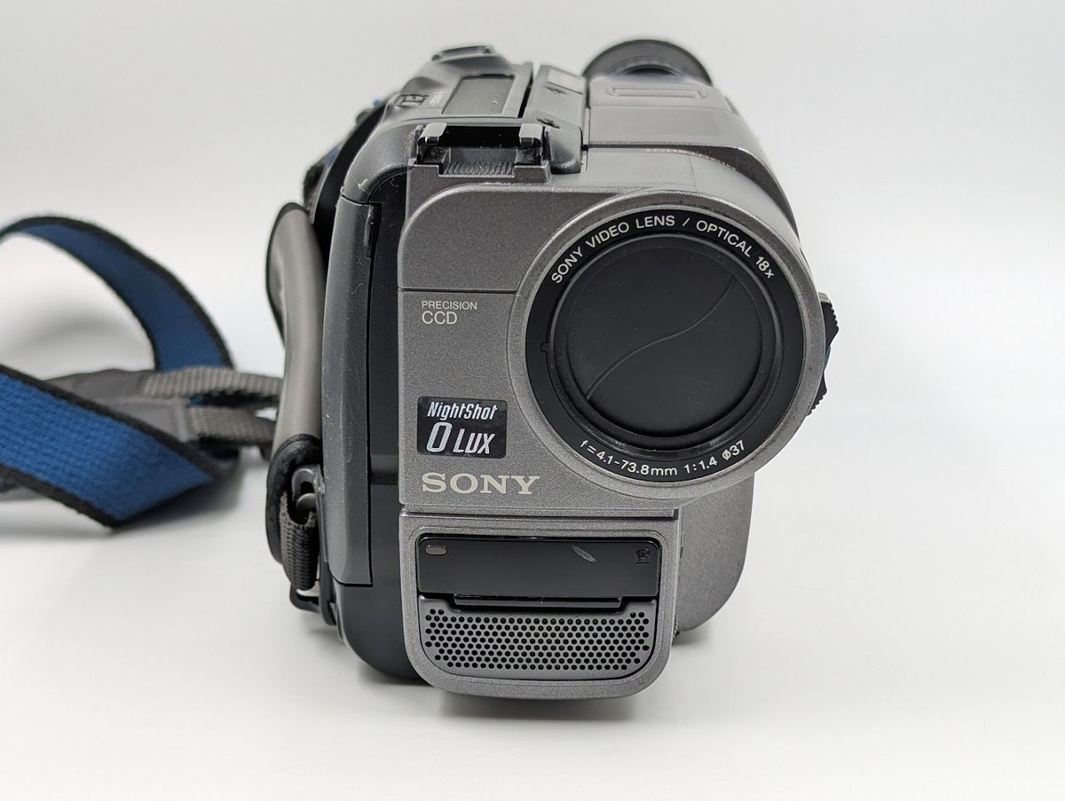 Sony CCD-TRV35E Camcorder 72x Digital Zoom - Used, Working, Has
