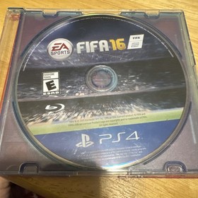 PlayStation Video Game Lot Of 13, 1 Sega Dreamcast 12 PlayStation Games