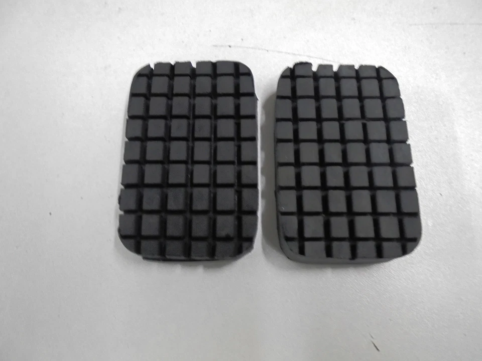 2 Caoutchouc couvre pédale Neuf Peugeot 403 404 Pedal rubber pedalgummi