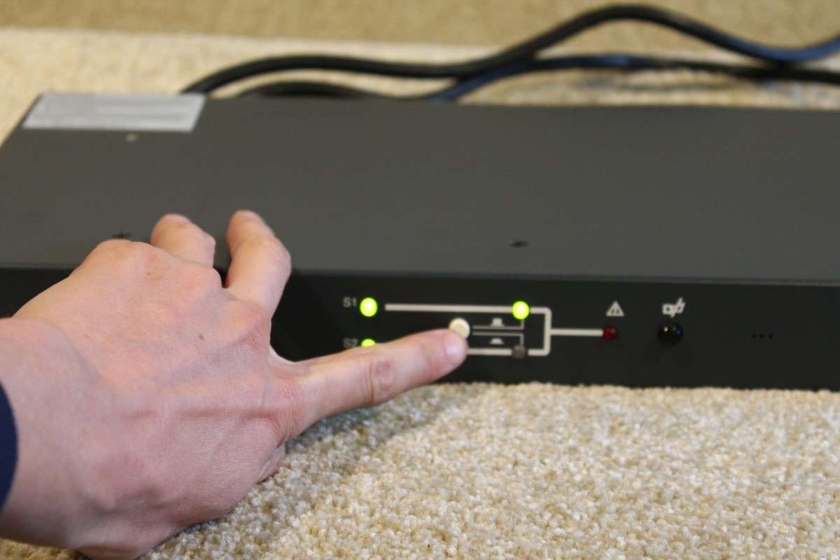 Eaton Source Transfer Switch Sts 16 Server Case Uk