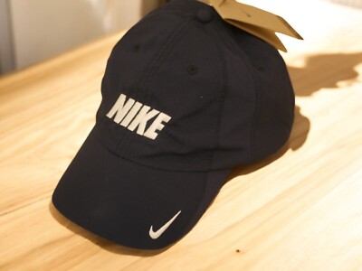 black and white nike golf hat