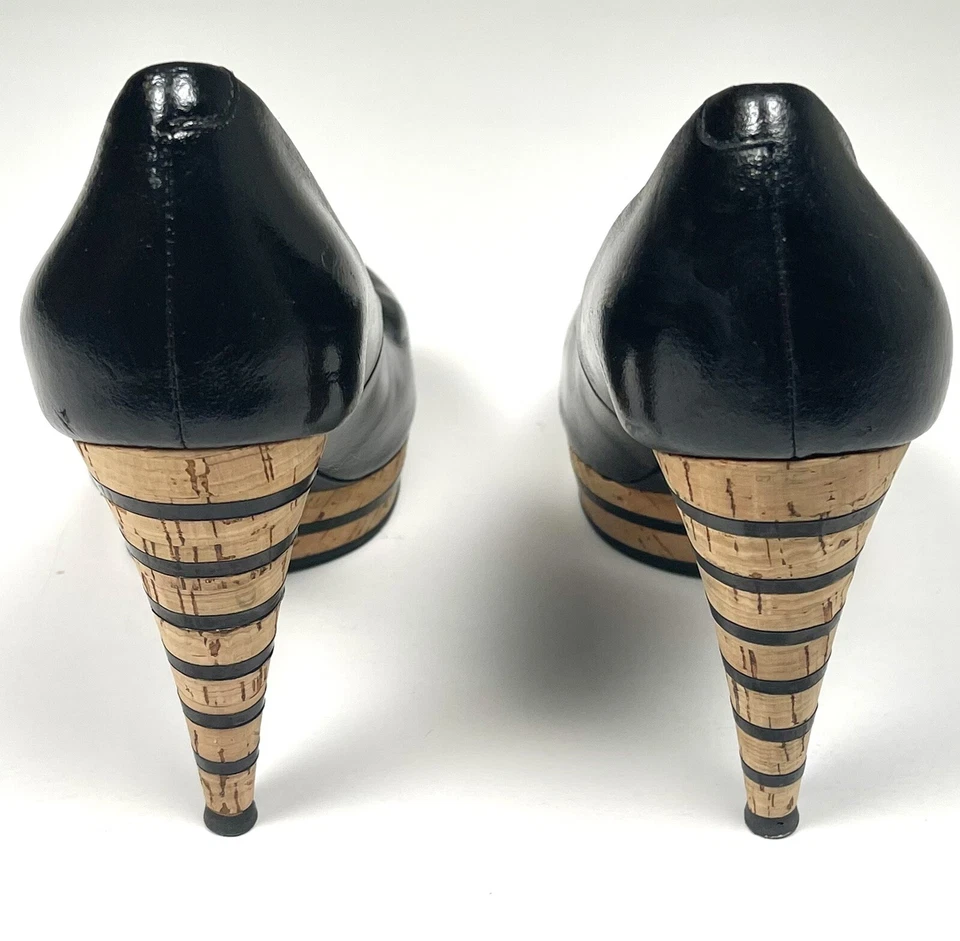 MICHAEL KORS Mujer EE. UU. 8M Cuero Negro Dermott Rayas Corcho Plataforma BOMBAS USADAS EN EXCELENTE ESTADO Foto 4 de 4