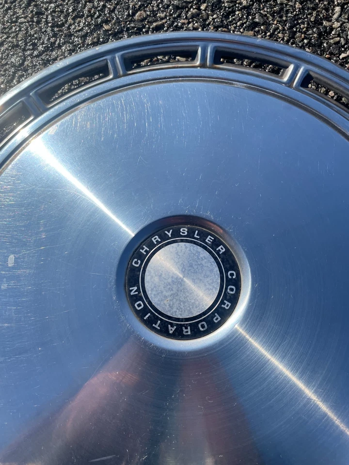 Dodge Diplomat 100 150 1979 camioneta pickup camioneta 15 pulgadas tapacubos cubierta de rueda Foto 4 de 4