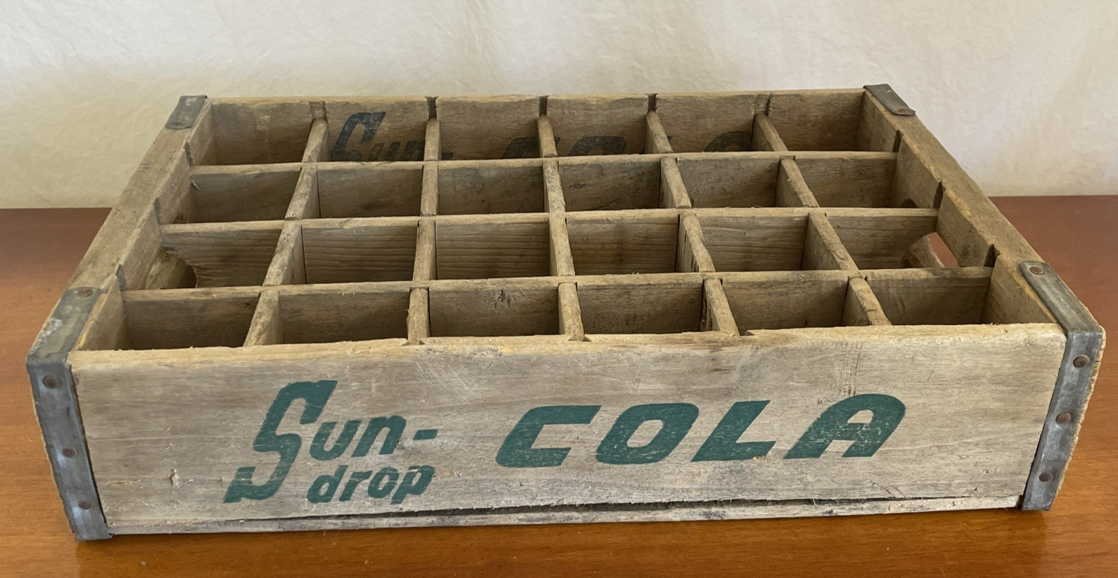 VTG Wooden Sun Drop Cola Soda Bottle Crate Schofield Wisconsin Wood Metal Box