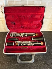 Vintage 70s Selmer Bundy Resonite Student Bb Clarinet w/ Hard Case