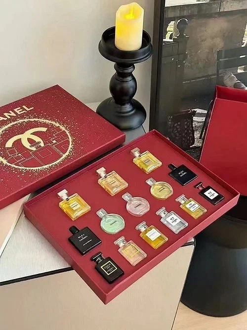 Lote de 14 juegos de muestra de fragancia Chanel para él y para su perfume Foto 2 de 3