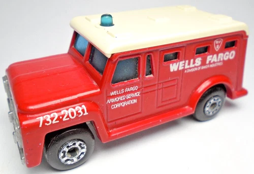 1978 MATCHBOX LESNEY SUPERFAST #69 ARMORED WELLS FARGO RED 2 7/8" TRUCK W/ WHITE