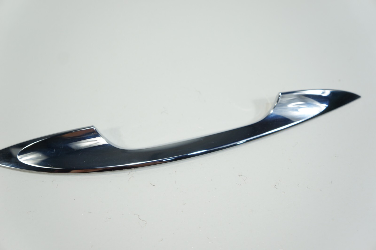 2017-2020 BENTLEY CONTINENTAL GT PASSENGER RIGHT CHROME DOOR MOLDING HANDLE