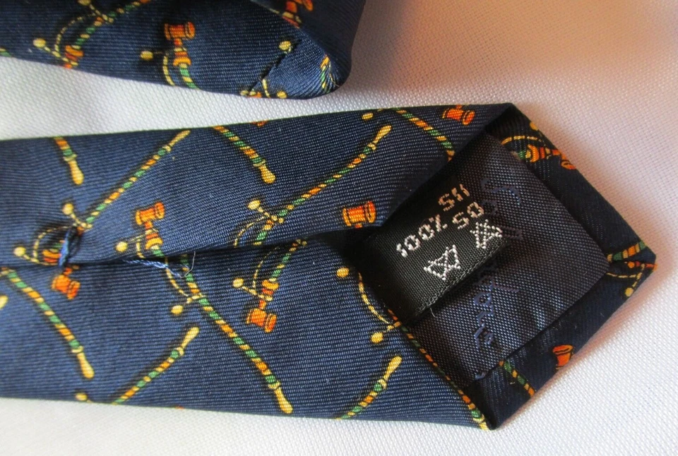 Vintage Salvatore Ferragamo 100% Silk Navy Neck Tie Made Italy - Image 3 of 4