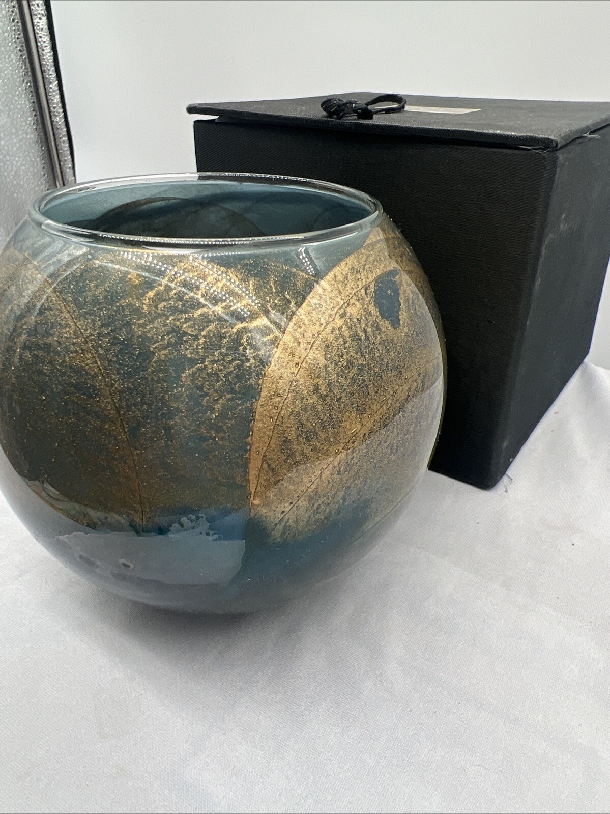 Northern Lights ESQUE Candle Dusty Blue 6” Scented Globe New Falak