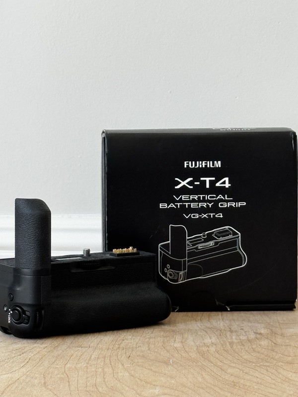 Fujifilm VG-XT4 Vertical Battery Grip w/ Shutter Release for X-T4 Black