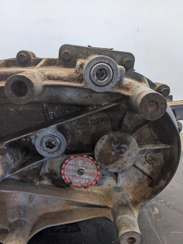 Estuche de transferencia VIN W 6º dígito cuerpo Jk 3,6 L manual compatible con 07-18 WRANGLER 1129089 Foto 3 de 4