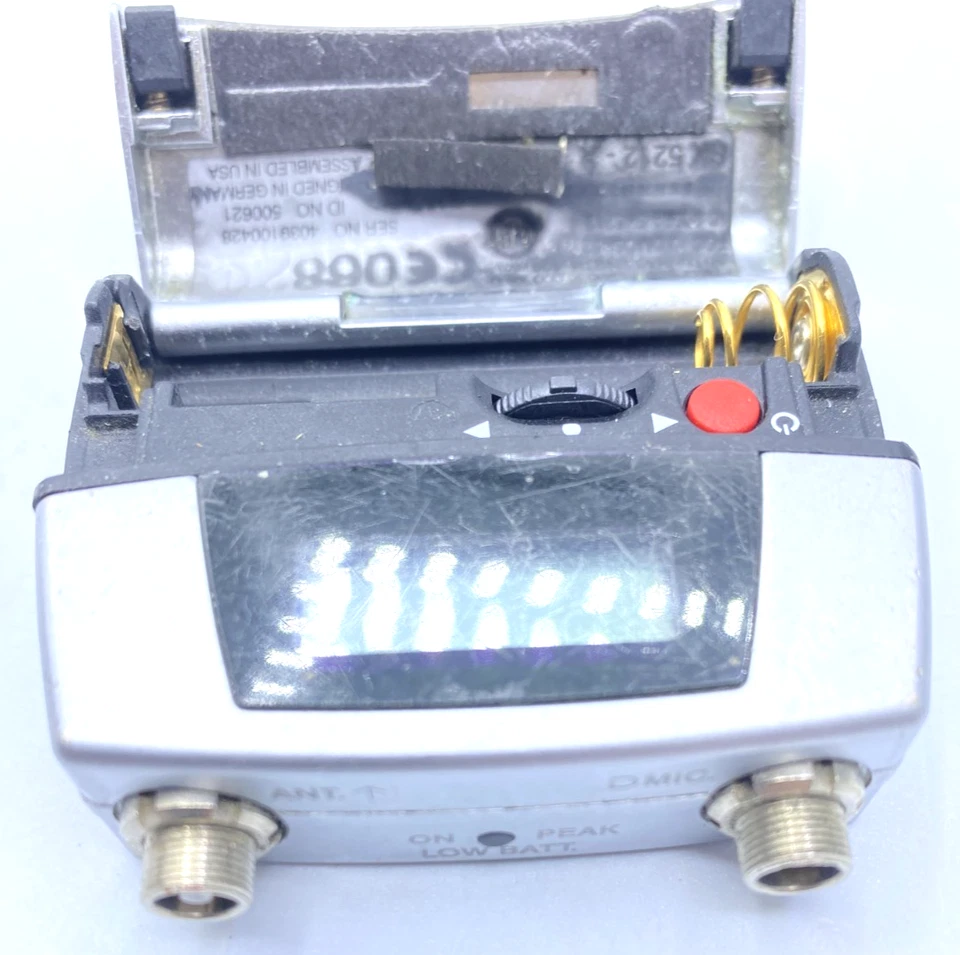 Sennheiser Miniature Wireless Bodypack Transmitter W/O Antenna 500621, SK 5212-A - image 3 of 4