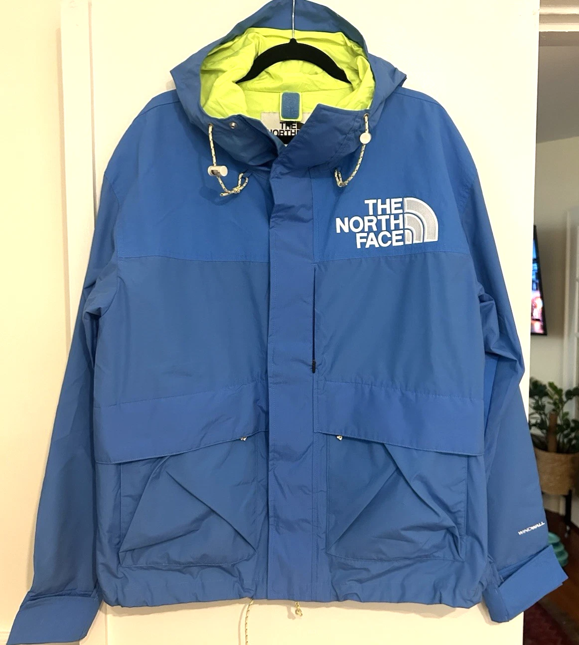 The North Face 86 Low-Fi Hi-Tek Mountain Jacket 'Super Sonic Blue' LARGE
Opens in a new window or ta