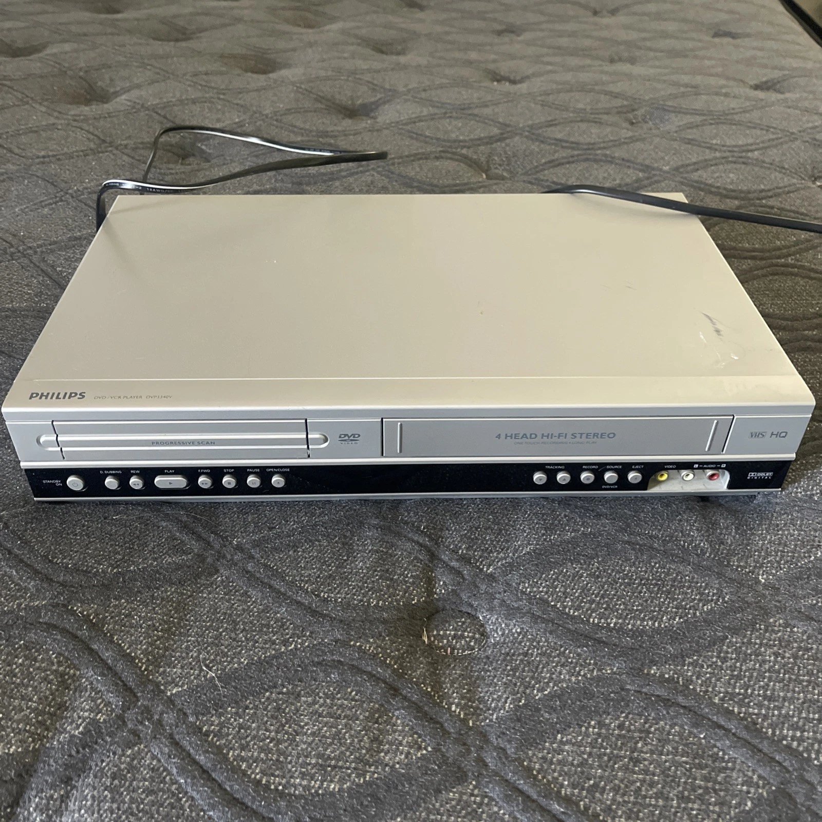 Philips DVP3340V VCR DVD VHS Combo 4 Head VCR/DVD Player Tested Works