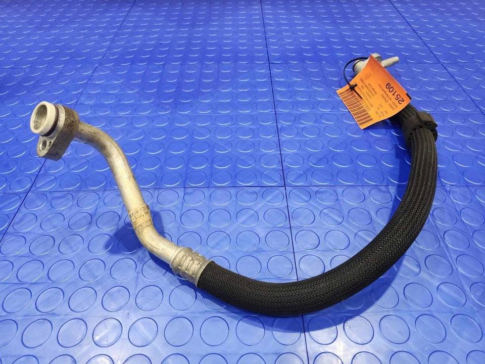 Manguera de succión de aire acondicionado 12-15 Mercedes Benz ML W166 OEM 1668309015 Foto 2 de 4