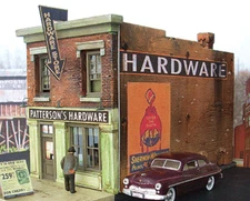 Downtown Deco HO 1049 - Patterson's Hardware Building (Kit)