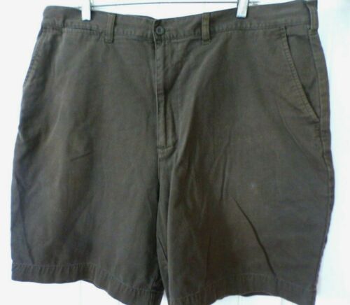 Grüne gebürstete Baumwollshorts für Herren Größe 38 x 8