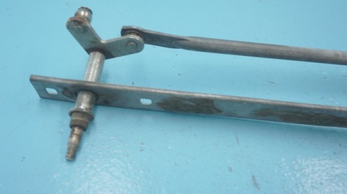 MERCEDES--BENZ W113 230SL 250SL , WINDSHIELD WIPER LINKAGE Has Damage - Picture 2 of 13