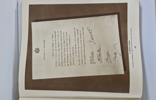 1937 Coronation Souvenir Book King George VI & Queen Elizabeth Royal Collectible - Picture 4 of 4