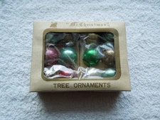 VINTAGE BOX OF 12 1" ROUND ASSORTED COLOR CHRISTMAS ORNAMENTS - FEATHER TREE