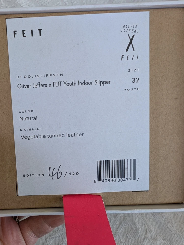 Zapatillas Oliver Jeffer x FEIT de cuero para niños talla EU 32 precio de venta sugerido por el fabricante $300 Foto 3 de 4