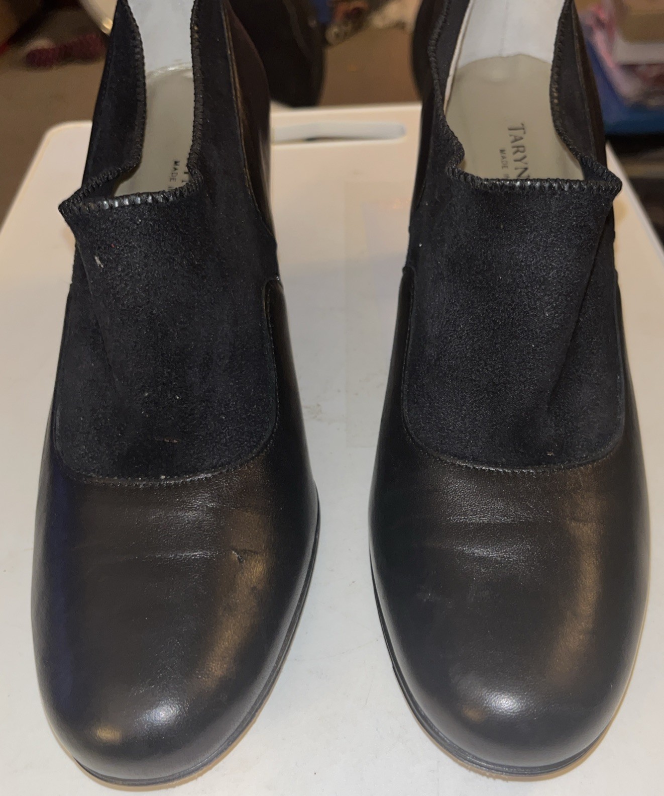 Taryn Rose (Italy) Womens Almond  Toe Slip-On Block Heels Pumps Black Size 37.5