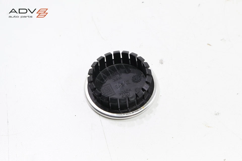 Chevrolet Malibu 2016-2025 llanta tapacubos tapacubos logotipo cubierta OEM Foto 3 de 4