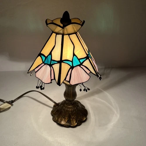 Tiffany Style Stained Glass Floral Table Lamp Brass Base Vintage Working