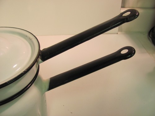 Vintage Enamelware Double Boiler With Lid, White with Black Trim - Picture 3 of 15