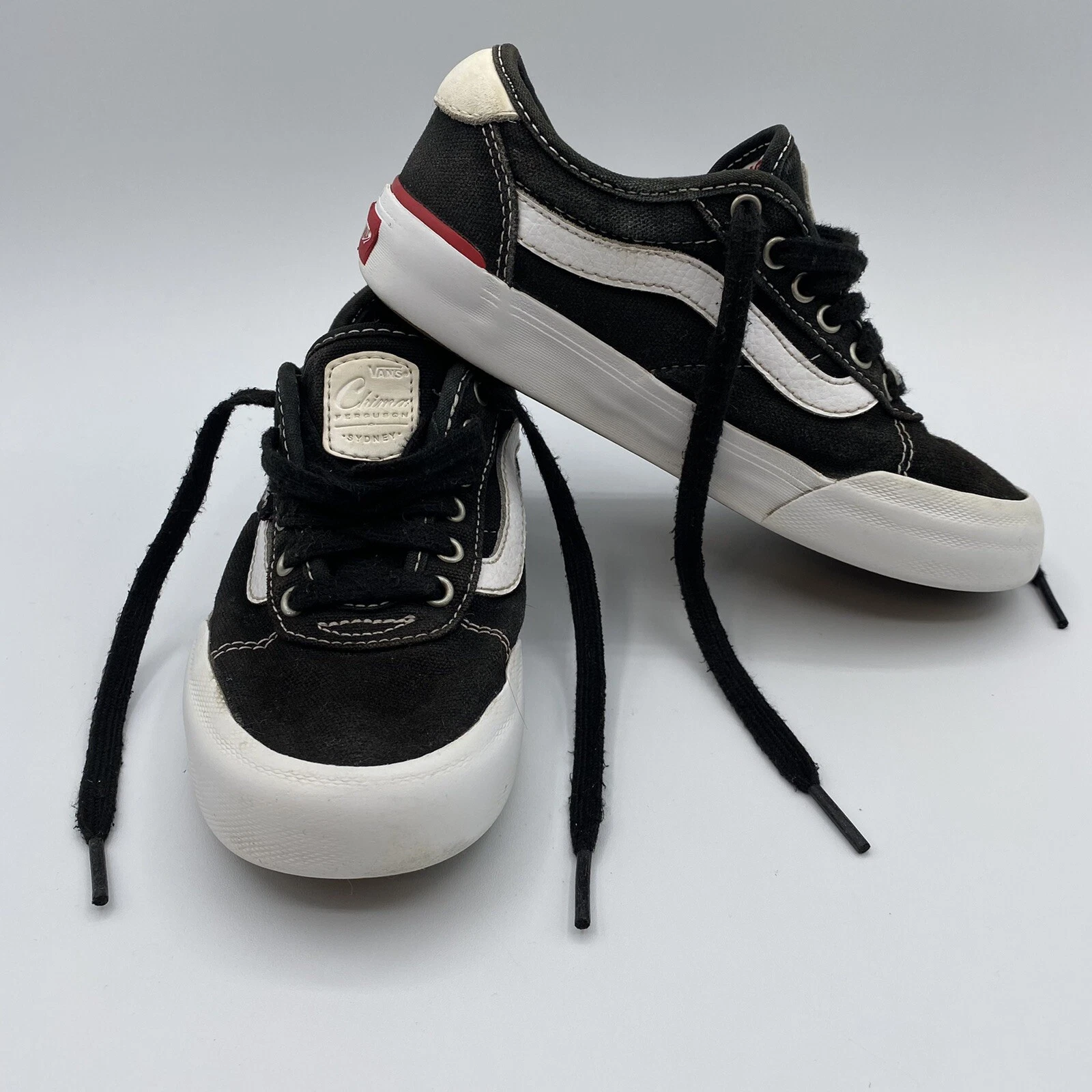 Vans Youth Size 1 US Chima Pro 721454 Black White Skateboarding Shoes Sneakers