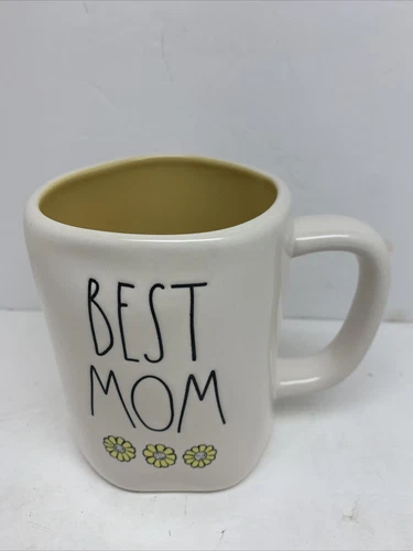 Rae Dunn "BEST MOM"~ Jumbo 4 3/4" Coffee/Tea Mug/Cup ~White/Yellow