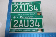 Vermont VT License Plate Tag 1992 92 Pair Set 2AU34
