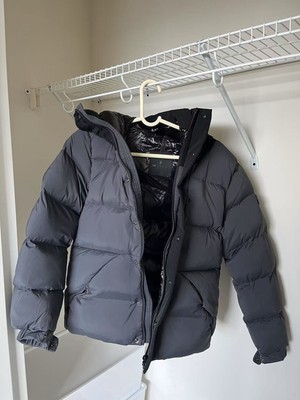 Moncler MADEIRA HOODED SHORT DOWN JACKET
